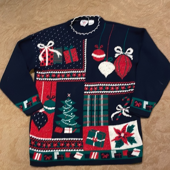 Vintage Christmas sweater. Labeled a size large - Picture 5 of 7